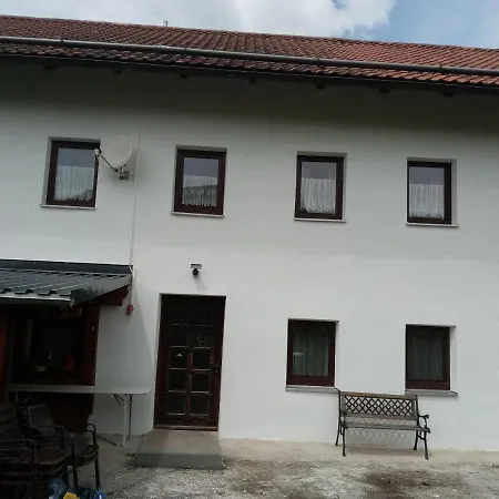 Holiday home Auberg Ganzes Haus